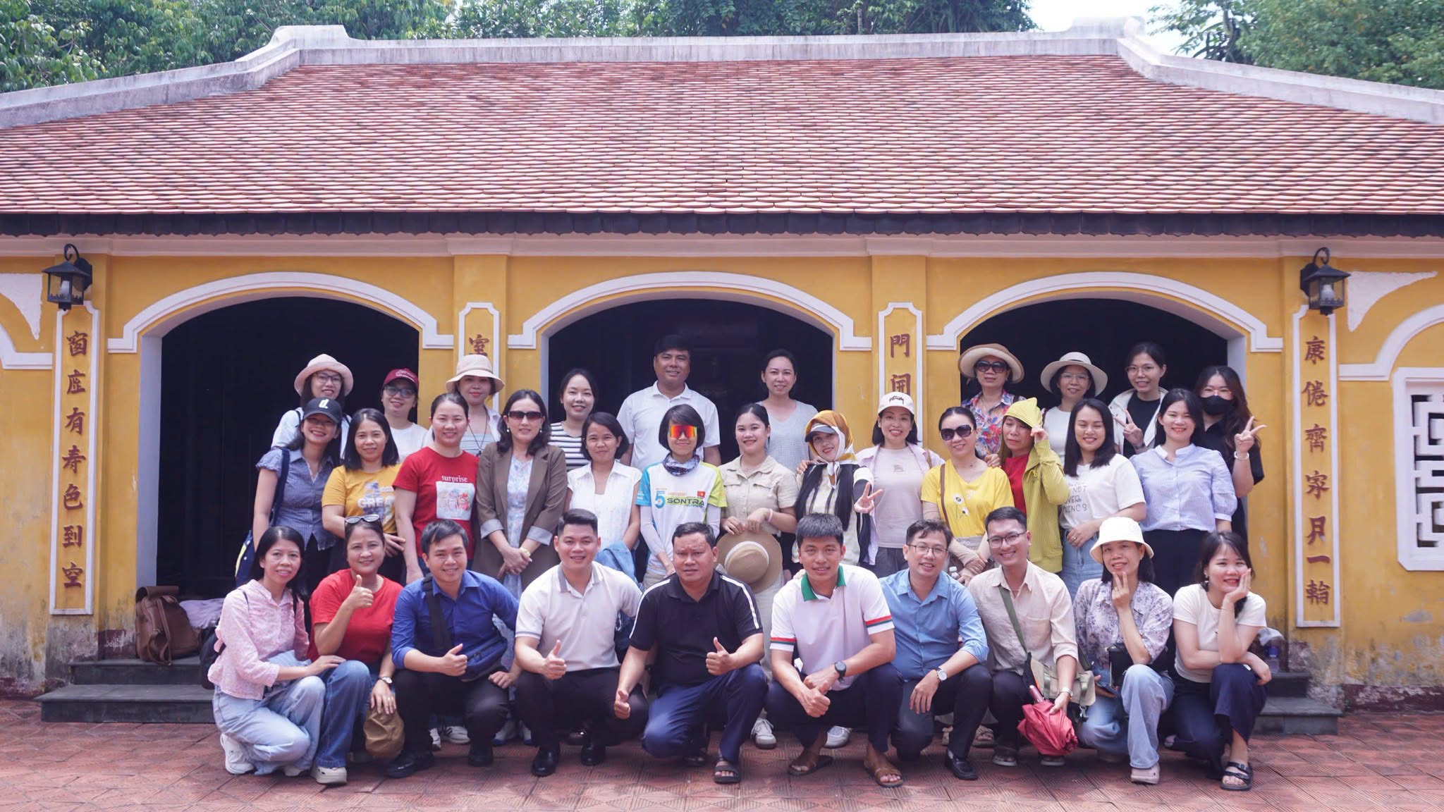 🇻🇳 CHI BỘ TRƯỜNG THPT SƠN TRÀ TỔ CHỨC HÀNH TRÌNH VỀ ĐỊA CHỈ ĐỎ THĂM NHÀ TƯỞNG NIỆM CỤ HUỲNH THÚC KHÁNG VÀ ĐỊA ĐẠO KỲ ANH NHÂN KỶ NIỆM NGÀY THƯƠNG BINH – LIỆT SĨ 27/7 🇻🇳